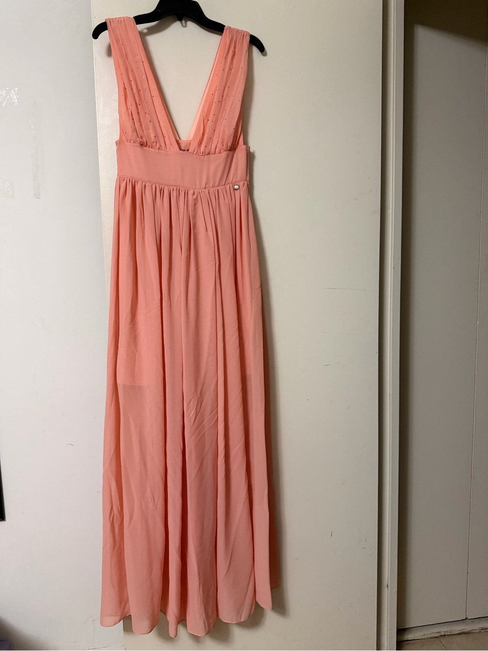 RELISH Italian brand Peach Pleated Maxi with Deep V -NWT - size 42 Medium